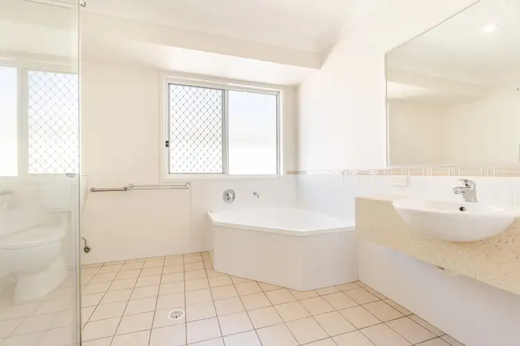 Sixth view of Homely house listing, 2/4 Somerset Place, Yamba NSW 2464