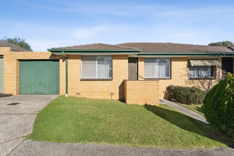 2/1-3 McFadzean Avenue, Reservoir VIC 3073