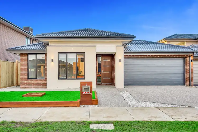 Main view of Homely house listing, 5 Finders Circuit, Truganina VIC 3029