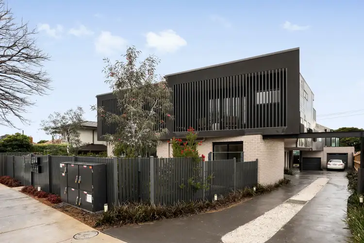 Main view of Homely unit listing, 2/108 Albert Street, Preston VIC 3072