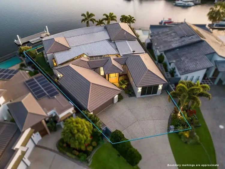 56 North Point, Banksia Beach QLD 4507