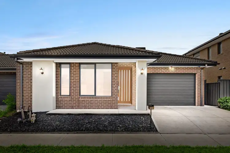 10 Artfield Drive