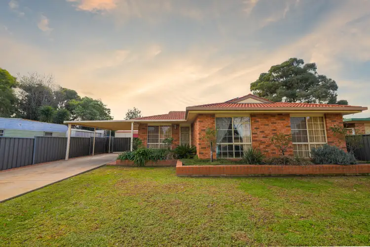 4 Ebelina Crescent, Parkes NSW 2870