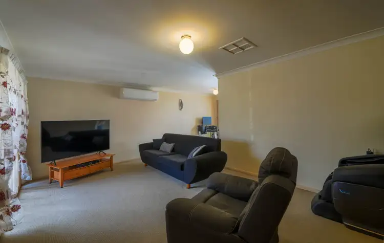 Sixth view of Homely house listing, 4 Ebelina Crescent, Parkes NSW 2870