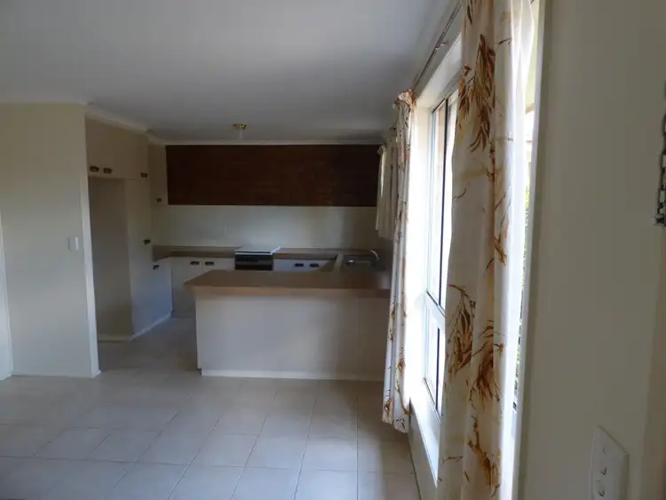 Fourth view of Homely unit listing, Unit 5 11-13 Alfred Street, St George QLD 4487