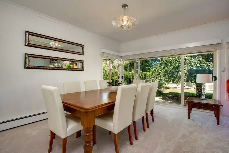 262 Highview Crescent, Lavington NSW 2641