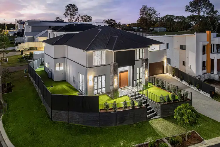 2 Kameruka Street, Bridgeman Downs QLD 4035