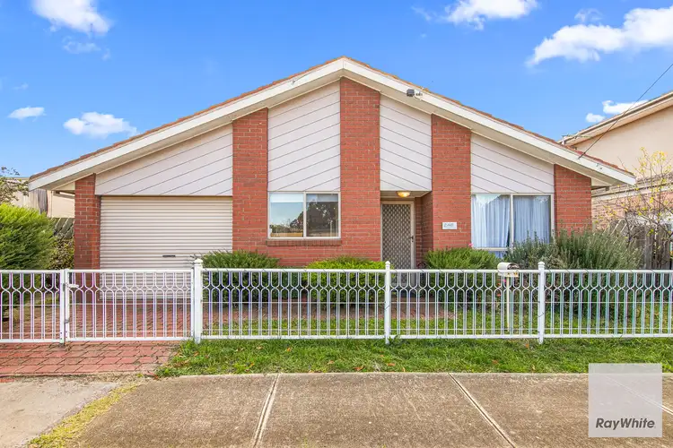 2/48 Walter Street, St Albans VIC 3021