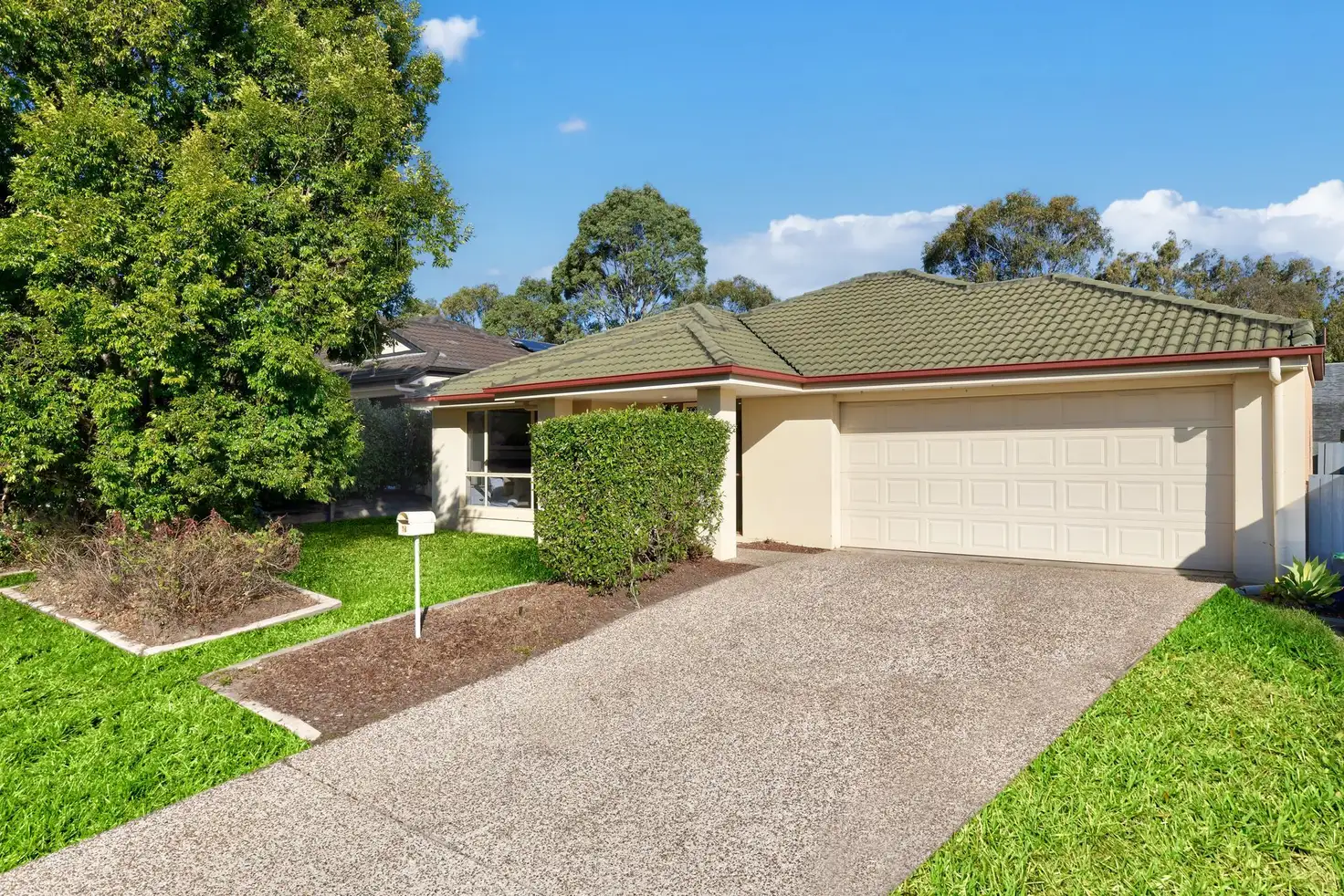 Main view of Homely house listing, 16 Apsley Crescent, Parkinson QLD 4115