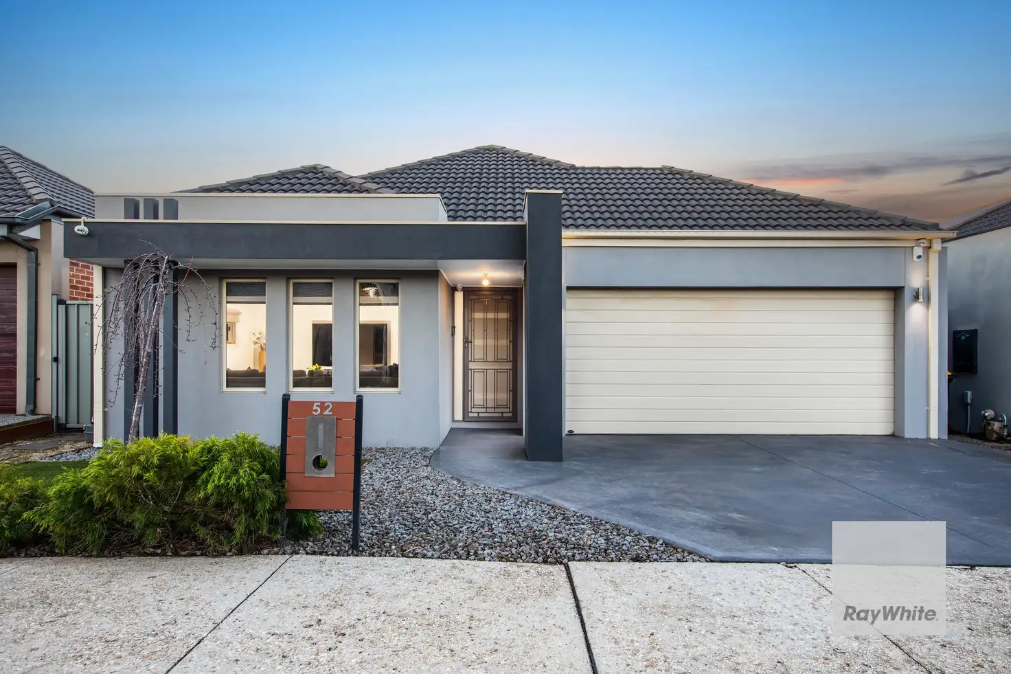 Main view of Homely house listing, 52 Rutherglen Way, Caroline Springs VIC 3023