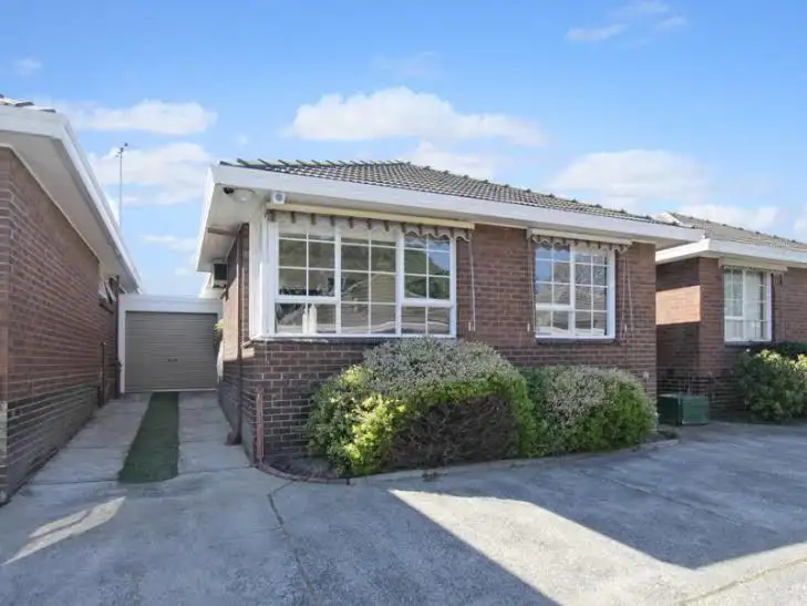 1328 Dandenong Road
