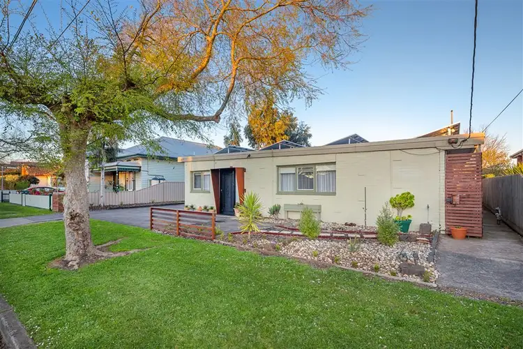 5 Munro Street