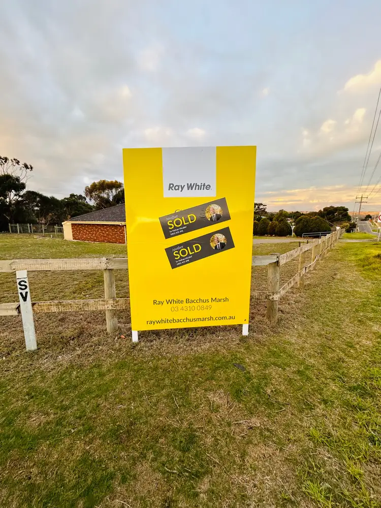 116 Holts Lane, Darley VIC 3340