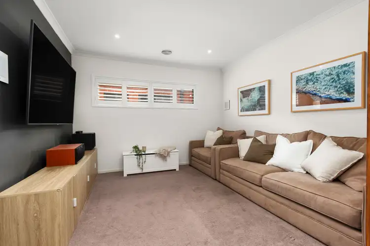 Sixth view of Homely house listing, 7 Scarlet Drive, Greenvale VIC 3059