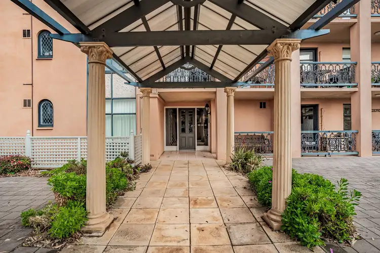 2/35 Nile Street, Glenelg SA 5045
