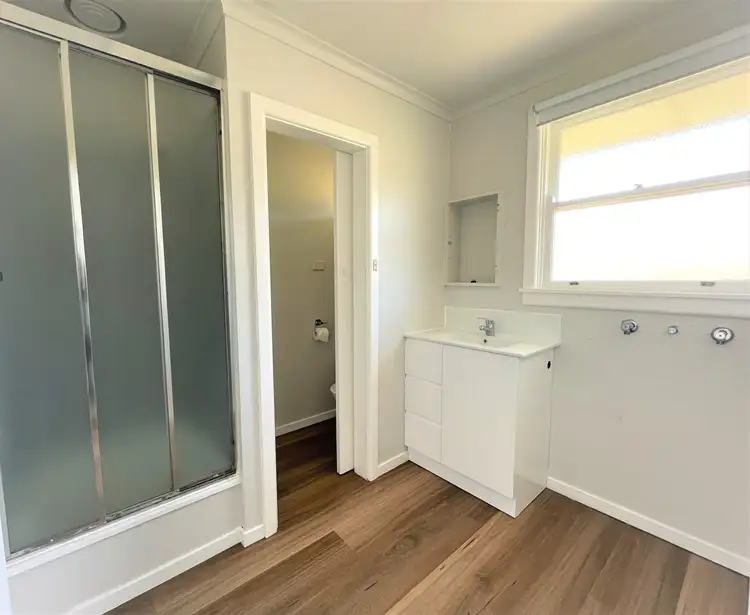 Fifth view of Homely unit listing, 8/14 Lynden Grove, Warrnambool VIC 3280