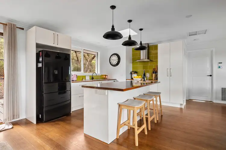 Second view of Homely house listing, 6 Jindalee Court, Frankston VIC 3199