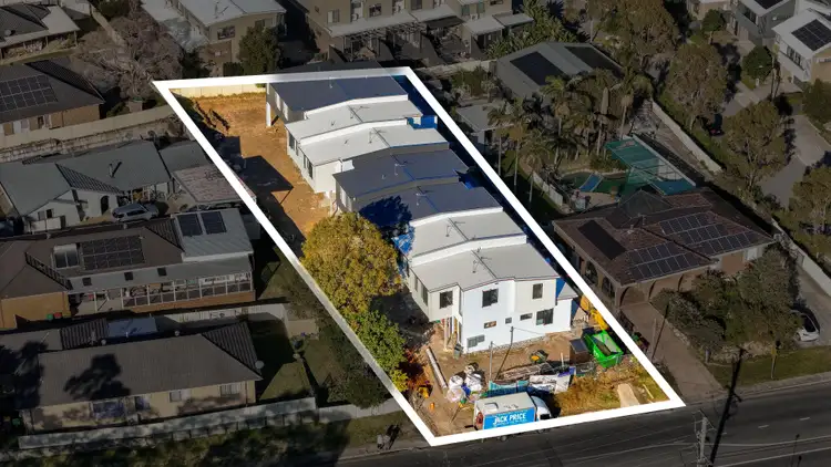 Second view of Homely townhouse listing, 2-7/41 Wilsons Road, Mount Hutton NSW 2290
