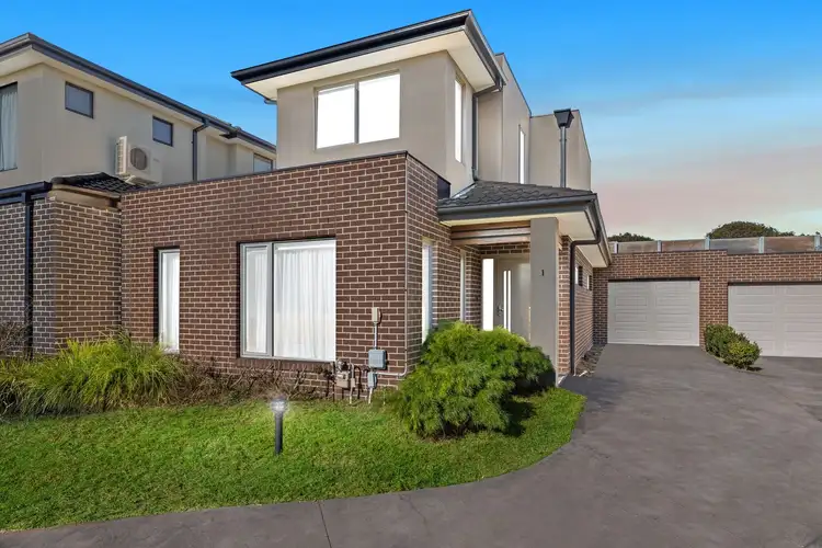 Main view of Homely townhouse listing, 1/3 Ross Court, Mount Waverley VIC 3149