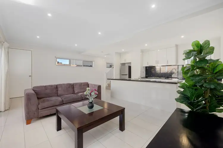 Fourth view of Homely townhouse listing, 1/3 Ross Court, Mount Waverley VIC 3149