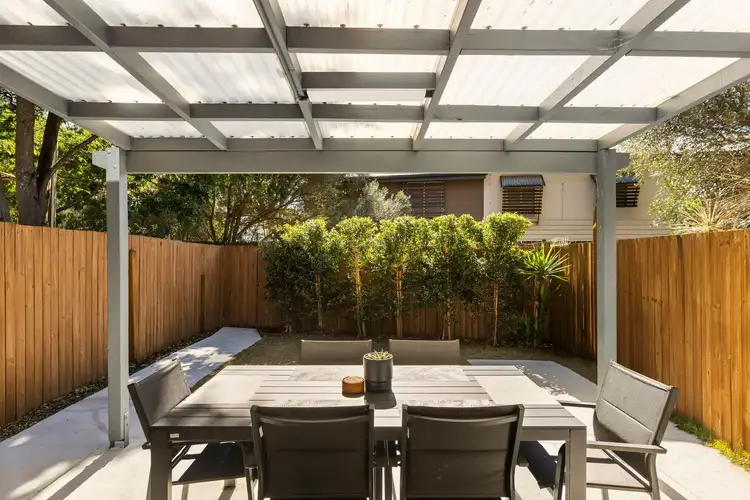 2/215 Creek Road, Mount Gravatt East QLD 4122