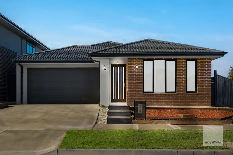 16 Riparian Street, Werribee VIC 3030