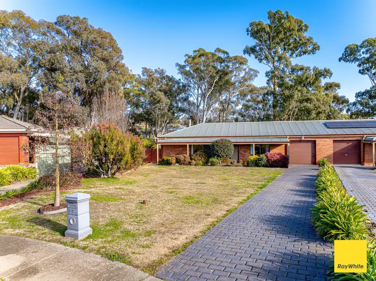 Second view of Homely house listing, 1/5 Lambruk Court, Kennington VIC 3550