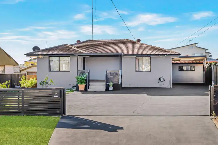 7 Guthega Crescent, Heckenberg NSW 2168