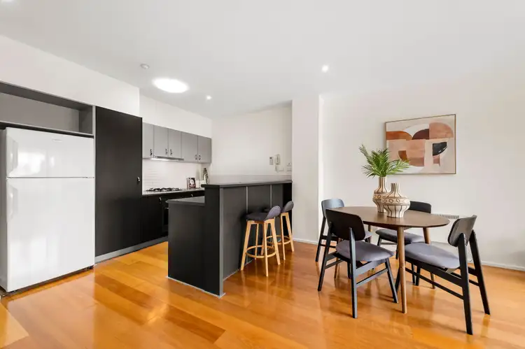 Fourth view of Homely unit listing, 4/19-21 Railway Road, Blackburn VIC 3130