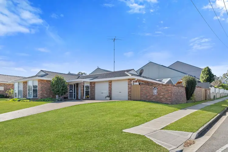 1 Crookston Drive, Camden South NSW 2570