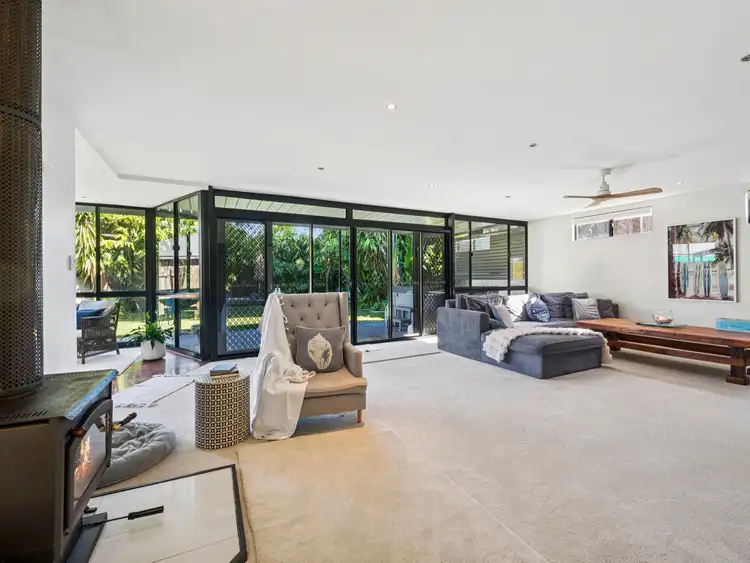 42 Lights Street, Emerald Beach NSW 2456