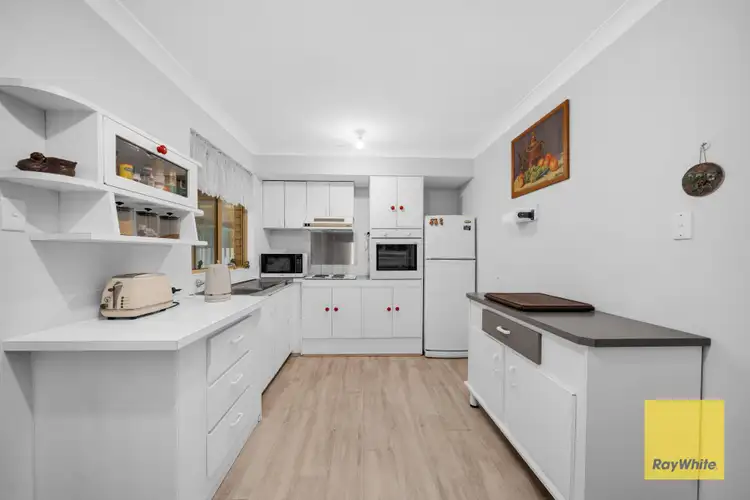 52 Milstead Way, Marangaroo WA 6064