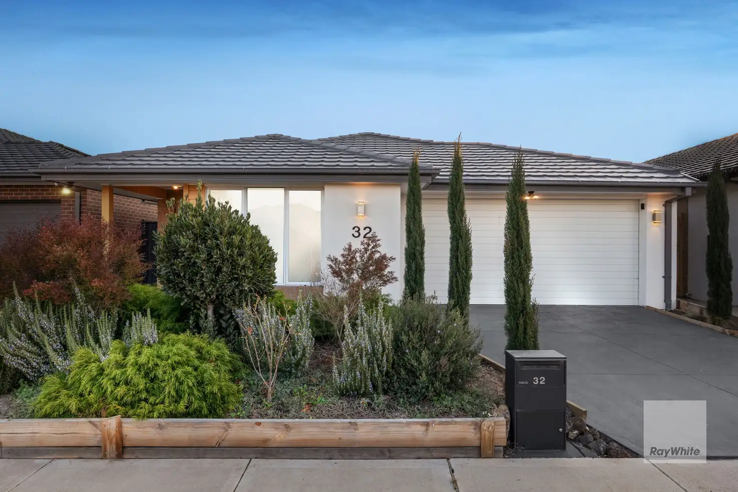 Main view of Homely house listing, 32 Ruthven Way, Mambourin VIC 3024