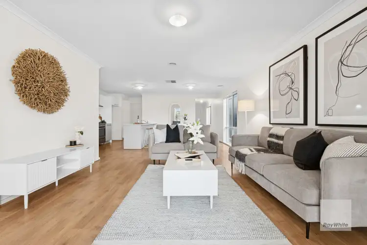 Fifth view of Homely house listing, 32 Ruthven Way, Mambourin VIC 3024