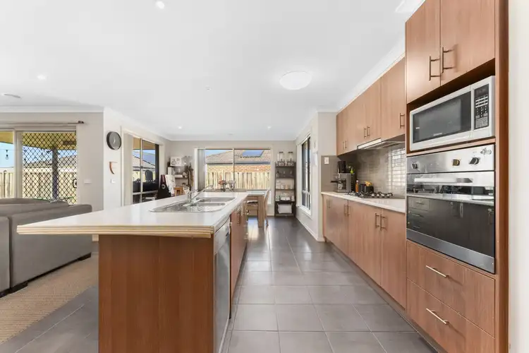 Fifth view of Homely house listing, 4 Marley Way, Pakenham VIC 3810