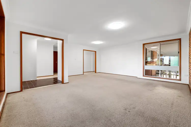 Sixth view of Homely house listing, 10 Lagonda Drive, Ingleburn NSW 2565