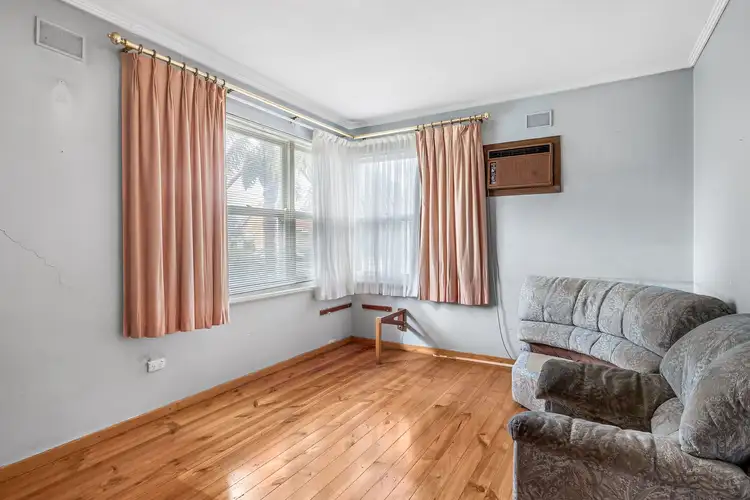 Fifth view of Homely house listing, 2 Beatrice Avenue, Seaton SA 5023