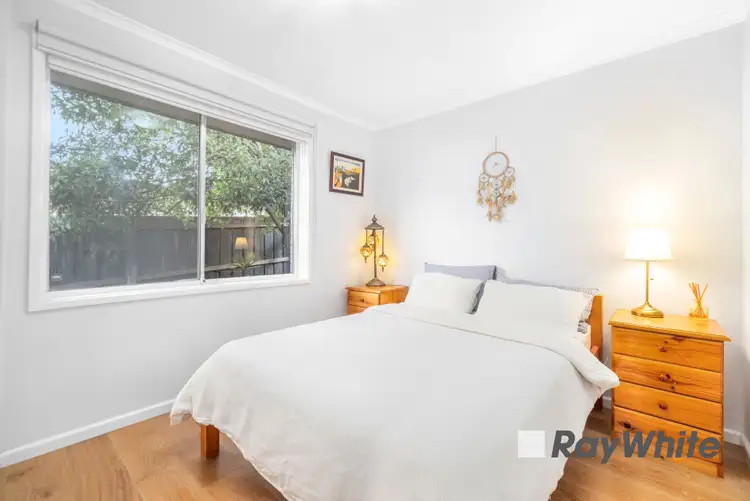 Sixth view of Homely house listing, 10 Clangula Court, Endeavour Hills VIC 3802