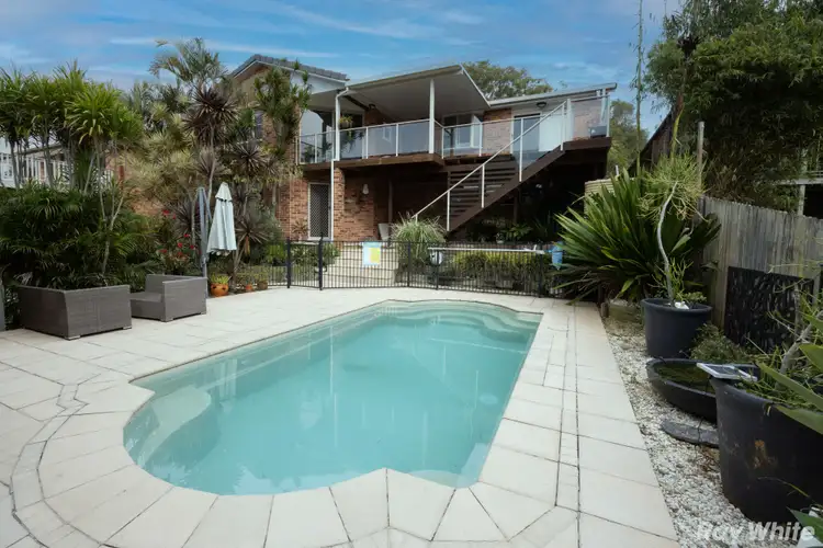 12 Emerald Place, Green Point NSW 2428