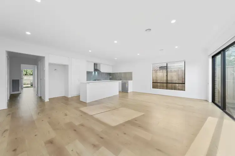 Fifth view of Homely unit listing, 3 Statesman Close, Beaconsfield VIC 3807