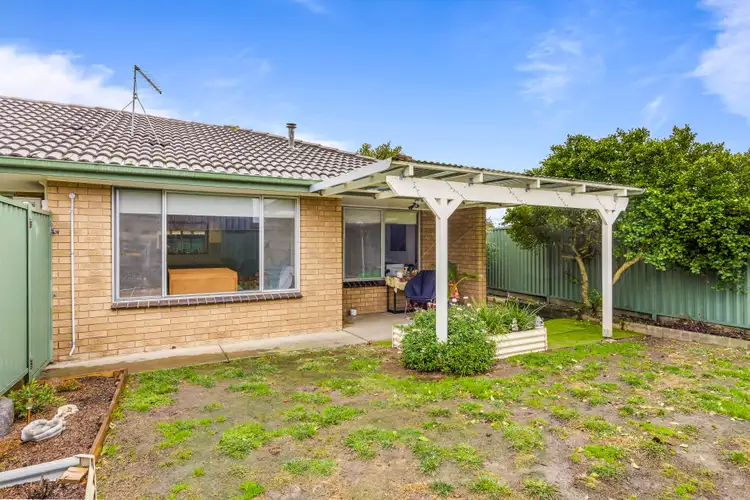 Main view of Homely unit listing, 5/2 Evelyn Street, Wendouree VIC 3355