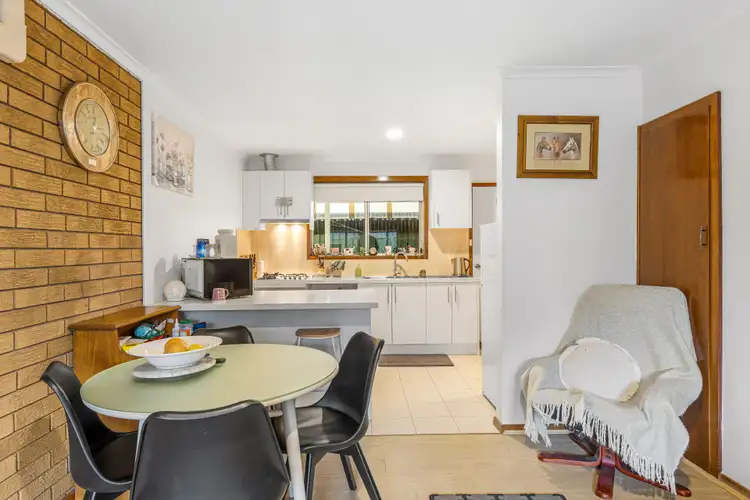 Fifth view of Homely unit listing, 5/2 Evelyn Street, Wendouree VIC 3355