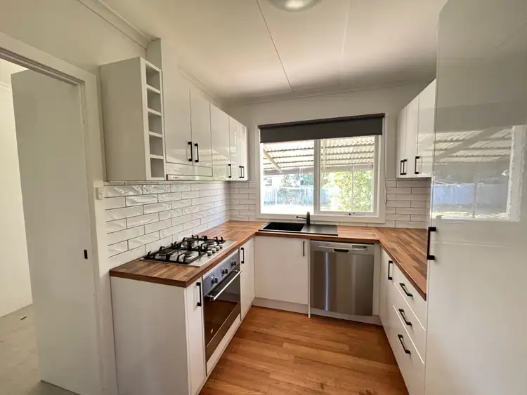 9 Burdett Street, Frankston North VIC 3200