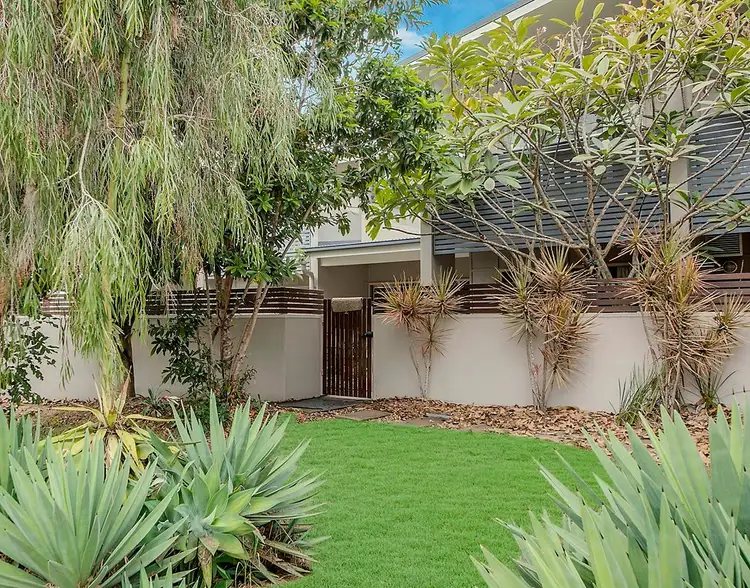 2/20-24 Melbourne Street, Yeppoon QLD 4703