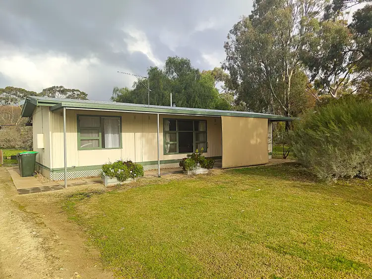8 Holt Street, Mundulla SA 5270