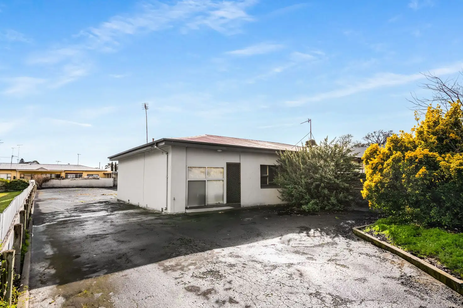 Main view of Homely unit listing, 1/17 Davison Street, Mount Gambier SA 5290