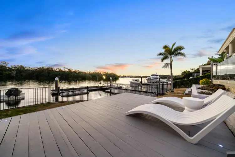 1675 Riverdale Drive, Hope Island QLD 4212
