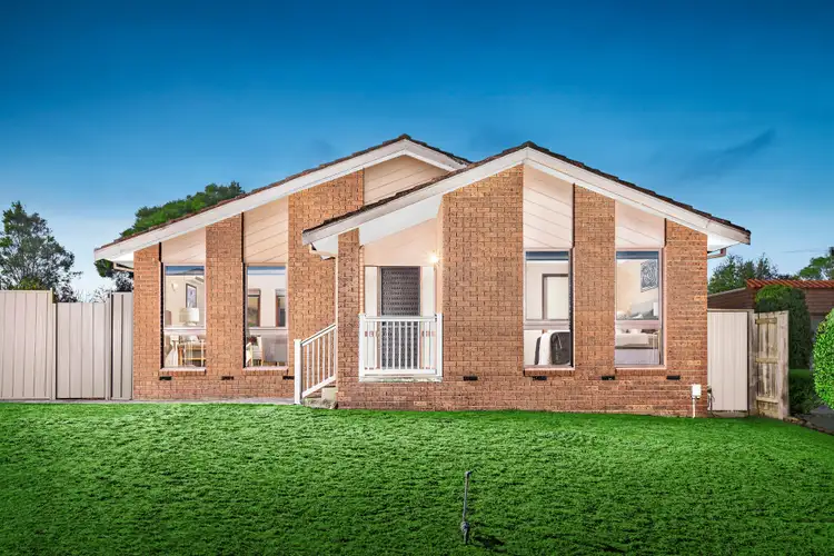 6 Dickerson Avenue, Mill Park VIC 3082