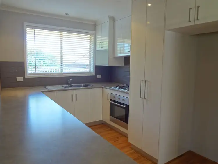 Fifth view of Homely townhouse listing, 2/33 Balmoral Road, Warrnambool VIC 3280