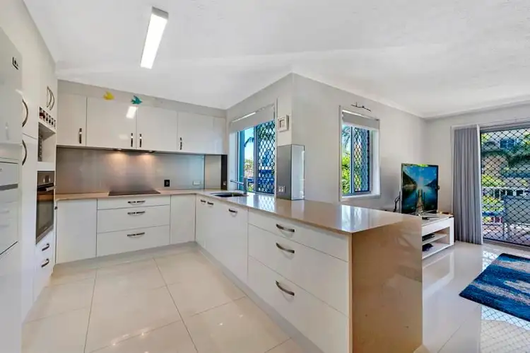Second view of Homely unit listing, 4/28 Cronin Avenue, Main Beach QLD 4217